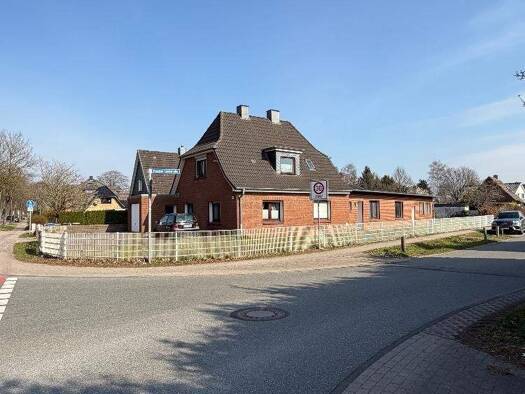 Mehrfamilienhaus zum Kauf 230.000 € 8 Zimmer 222 m² 1.164 m² Grundstück Tungendorf Neumünster 24536
