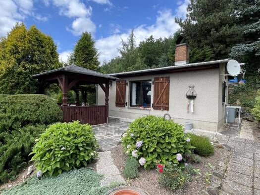 Haus zum Kauf provisionsfrei 60.000 € 1 Zimmer 27 m² 658 m² Grundstück Gombsen Kreischa 01731
