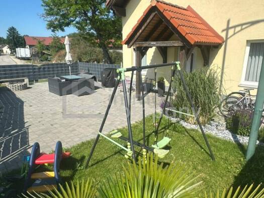 Einfamilienhaus zum Kauf 395.000 € 177 m² Grundstück Florianiplatz 6 Weikendorf 2253