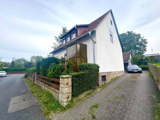 Einfamilienhaus zum Kauf 220.000 € 5,5 Zimmer 107 m² 1.001 m² Grundstück Groß Düngen Bad Salzdetfurth 31162