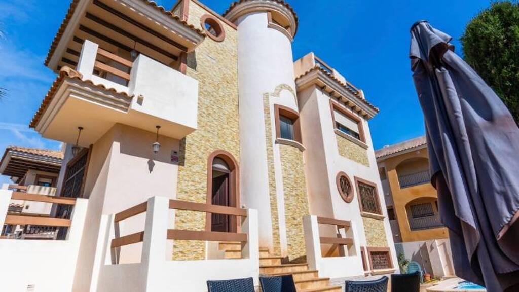 Haus zum Kauf 365.000 € 180 m² 250 m² Grundstück Orihuela-Costa 03189