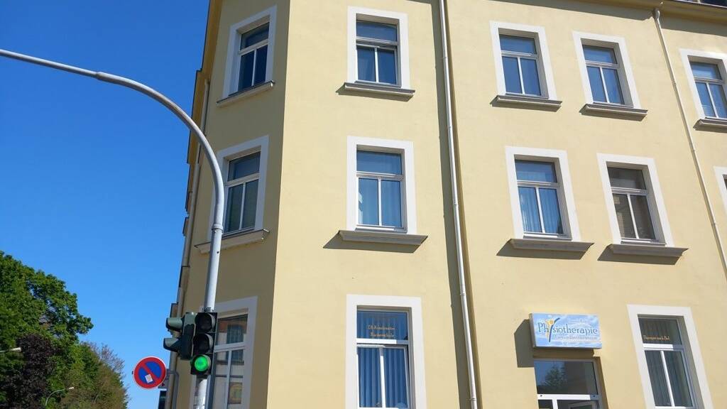 Wohnung zum Kauf 42.000 € 68,6 m² 3. Geschoss Crimmitschau 08451