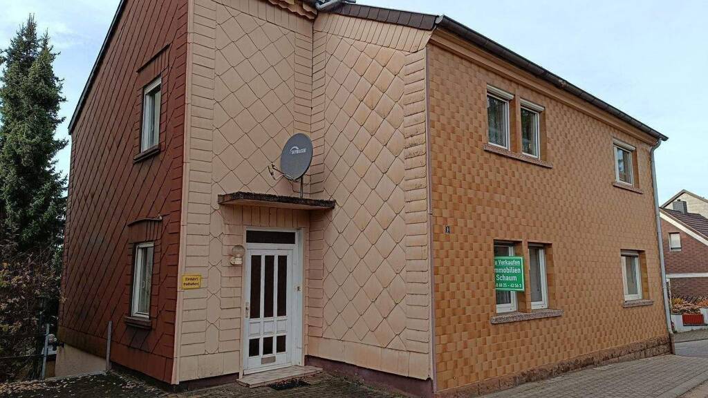 Mehrfamilienhaus zum Kauf 145.000 € 7 Zimmer 160 m² 659 m² Grundstück frei ab sofort Wemmetsweiler Merchweiler 66589