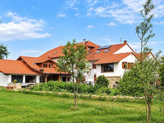 Hotel zum Kauf 11 Zimmer 24.000 m² Grundstück Eft-Hellendorf Perl 66706