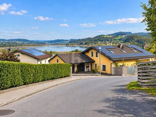 Einfamilienhaus zum Kauf 1.600.000 € 7 Zimmer 280 m² 1.057 m² Grundstück Seeham 5164