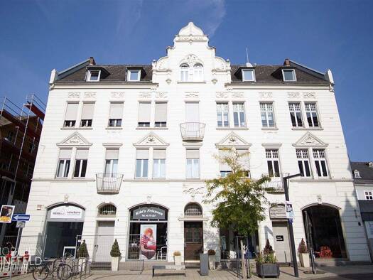 Mehrfamilienhaus zum Kauf als Kapitalanlage geeignet 950.000 € 8 Zimmer 349 m² 573 m² Grundstück Limburg Limburg 65549