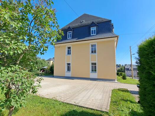 Wohnung zur Miete 312 € 2 Zimmer 60 m² 2. Geschoss frei ab sofort Kleiststr. 2 Thalheim/Erzgebirge 09380