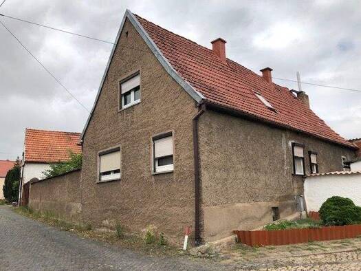 Einfamilienhaus zum Kauf provisionsfrei 15.000 € 105 m² 664 m² Grundstück Brauhausgasse 63 Riethnordhausen Wallhausen 06528