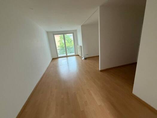 Wohnung zur Miete 350 € 1 Zimmer 38 m² Geschoss 1/5 frei ab sofort Max-Steenbeck-Straße 9 Winzerla Jena 07745