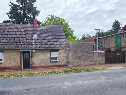 Einfamilienhaus zum Kauf 95.000 € 3 Zimmer 63 m² 512 m² Grundstück Berge Nauen 14641