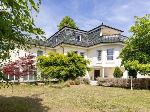 Haus zum Kauf 3.450.000 € 8 Zimmer 414 m² 2.345 m² Grundstück Baden 2500