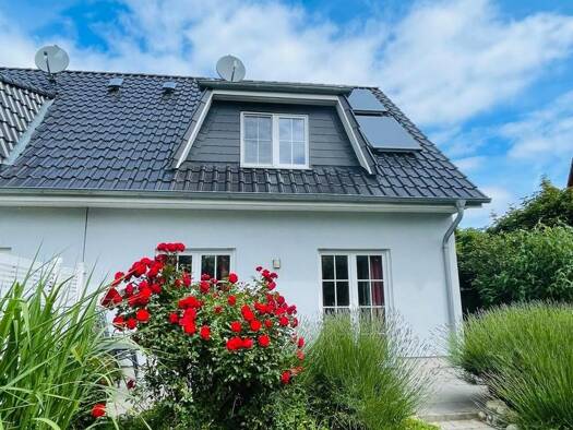 Doppelhaushälfte zum Kauf 499.000 € 3 Zimmer 110 m² 500 m² Grundstück Zierow Zierow 23968