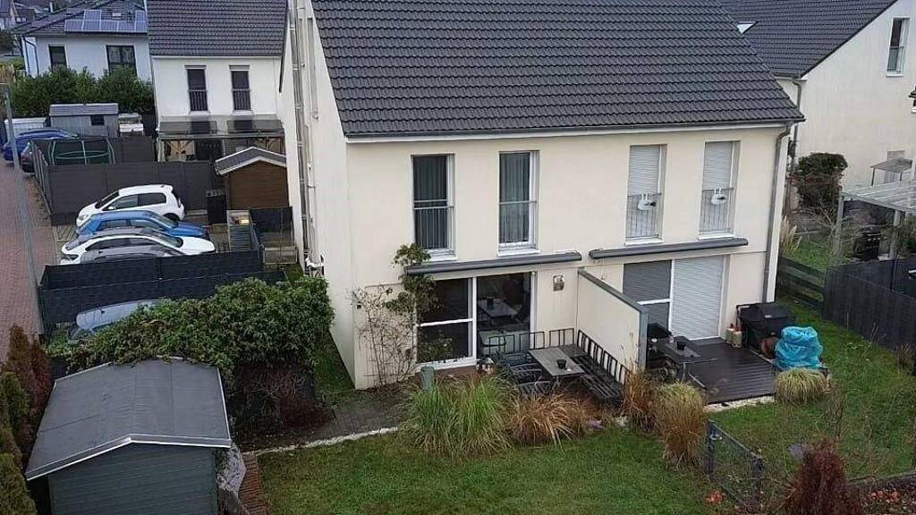 Doppelhaushälfte zum Kauf 499.000 € 5 Zimmer 136 m² 219 m² Grundstück frei ab 01.03.2026 Langenselbold 63505