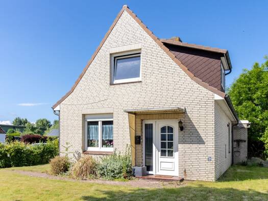 Einfamilienhaus zum Kauf 149.000 € 4 Zimmer 110 m² 494 m² Grundstück Marne 25709