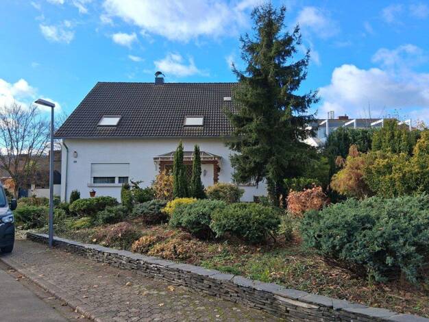 Mehrfamilienhaus zum Kauf provisionsfrei 399.000 € 10 Zimmer 222 m² 606 m² Grundstück Dillingen 66763