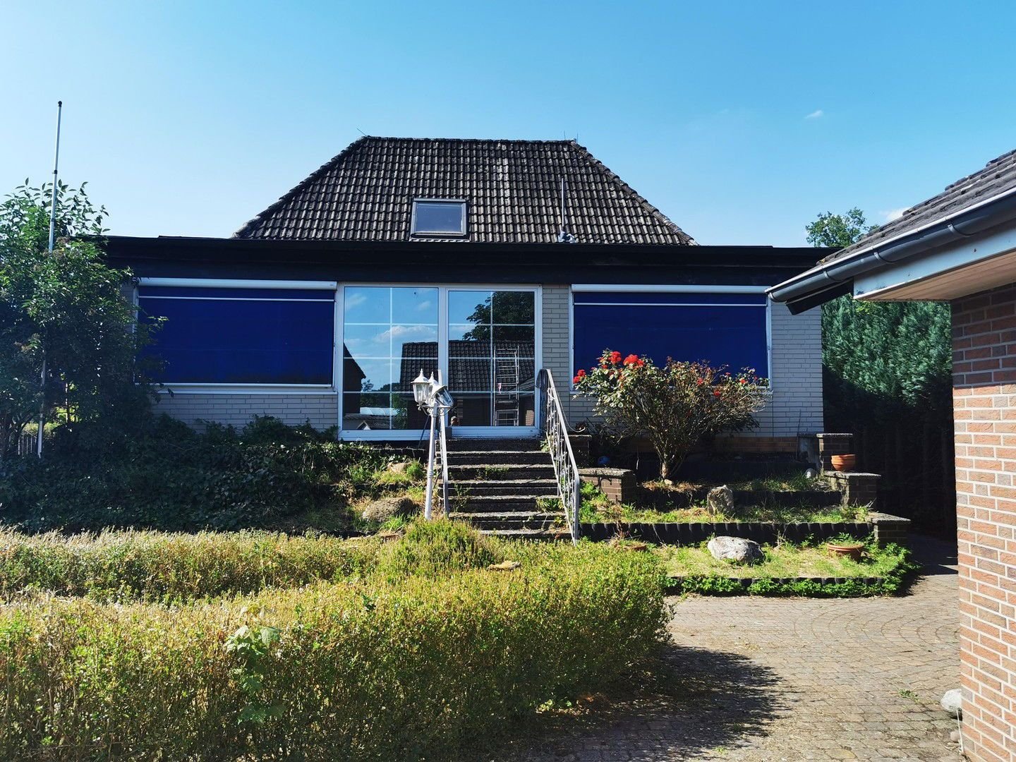 Mehrfamilienhaus zum Kauf provisionsfrei 275.000 € 9 Zimmer 250 m²<br/>Wohnfläche 919 m²<br/>Grundstück Auf der Loge 8 Abbensen Wedemark 30900