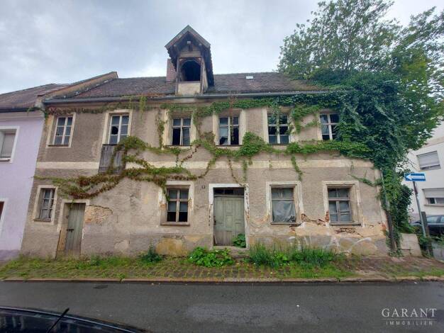 Haus zum Kauf 120.000 € 8 Zimmer 200 m² 237 m² Grundstück Sulzbach-Rosenberg 92237