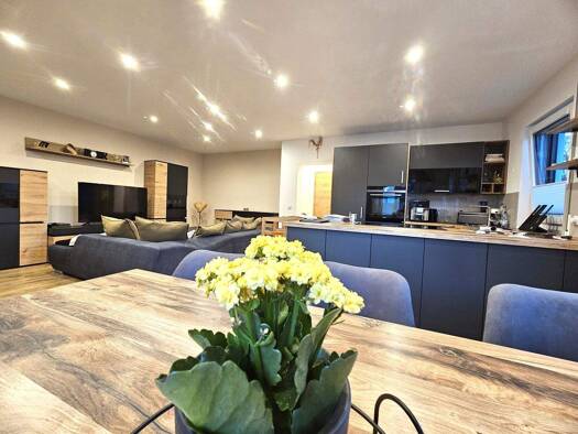 Einfamilienhaus zum Kauf 689.000 € 5 Zimmer 146,9 m² 725 m² Grundstück Regen 94209