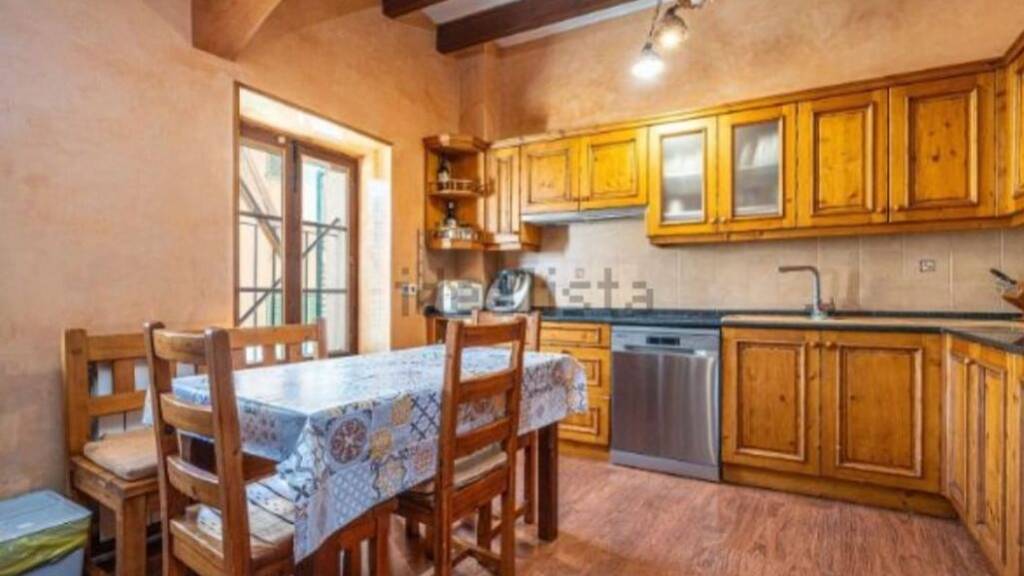 Haus zum Kauf 1.100.000 € 14 Zimmer 804 m² 292 m² Grundstück frei ab sofort Manacor 07500