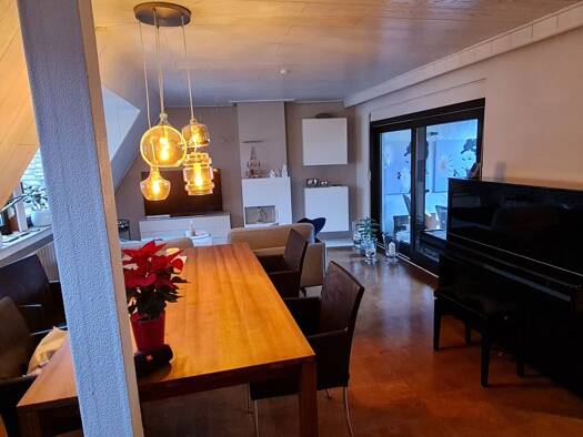 Wohnung zur Miete 900 € 2,5 Zimmer 65 m² Dachgeschoss frei ab sofort Klopfergasse 3 Heidingsfeld Würzburg 97084
