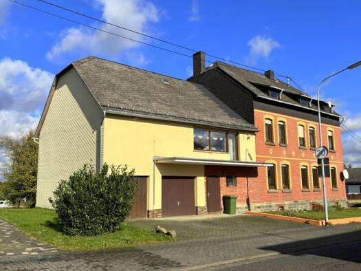 Einfamilienhaus zum Kauf 295.000 € 8 Zimmer 250 m² 1.732 m² Grundstück Alpenrod Alpenrod 57642