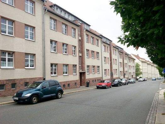 Wohnung zur Miete 310 € 2 Zimmer 53,5 m² 2. Geschoss frei ab sofort Heinrich-Heine-Str. 35 Altenburg 04600