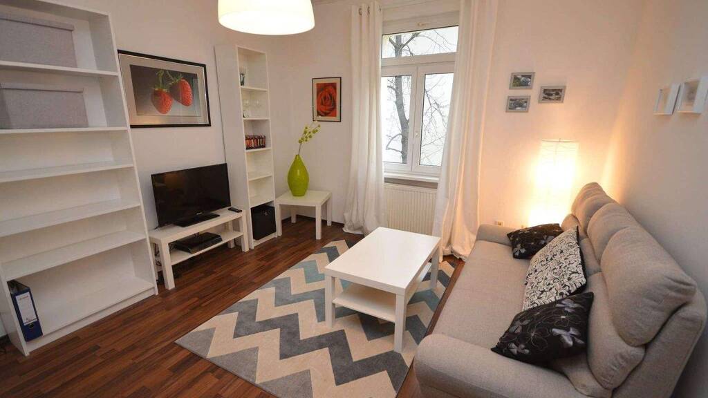 Wohnung zur Miete Wohnen auf Zeit 1.390 € 2 Zimmer 40 m² frei ab 09.03.2026 Bockenheim Frankfurt am Main 60487