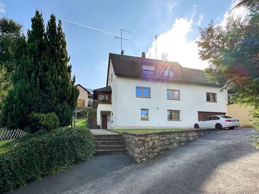 Mehrfamilienhaus zum Kauf provisionsfrei 319.000 € 9 Zimmer 230 m² 873 m² Grundstück Neuhaus Neuhaus a.d.Pegnitz 91284