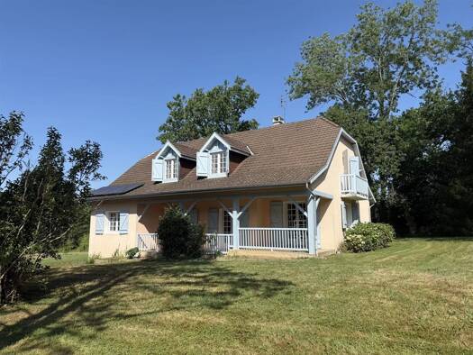 Haus zum Kauf 384.345 € 185 m² 4.000 m² Grundstück Salies-de-Béarn 64270