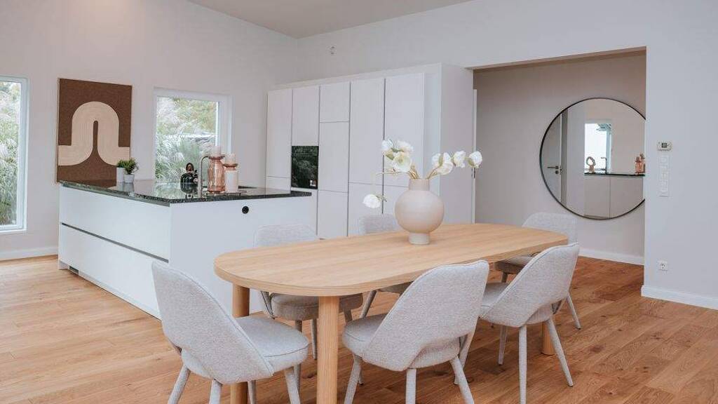 Haus zum Kauf 599.000 € 7,5 Zimmer 271 m² 9.104 m² Grundstück Testorfer Str. 25 Schadeland Lüttow-Valluhn 19246