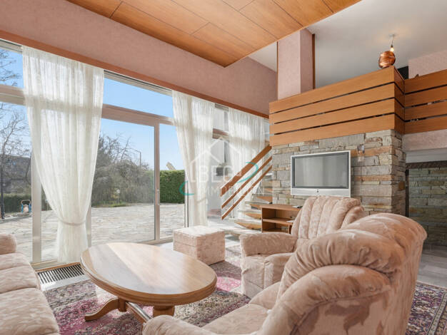 Reihenendhaus zum Kauf 849.000 € 8 Zimmer 185,8 m² 847 m² Grundstück Bittenfeld Waiblingen 71336