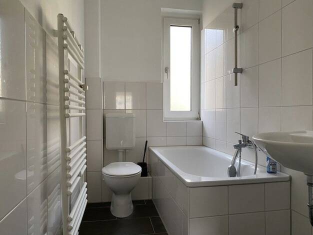 Wohnung zur Miete 577 € 2 Zimmer 50 m² frei ab 01.12.2026 Zoppoter Straße 44 Hassels Stadtbezirk 9 40599