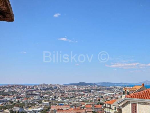Haus zum Kauf 380.000 € 10 Zimmer 195 m² Solin