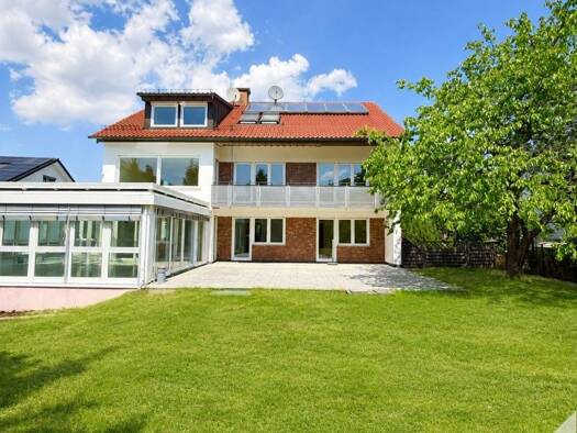 Einfamilienhaus zum Kauf 1.190.000 € 11 Zimmer 409 m² 1.009 m² Grundstück Böblingen Böblingen 71032