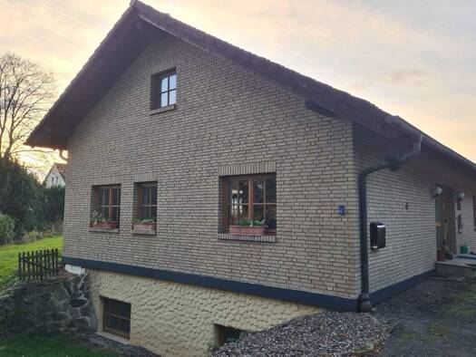 Einfamilienhaus zum Kauf 299.000 € 5 Zimmer 170 m² 1.040 m² Grundstück Neitersen 57638