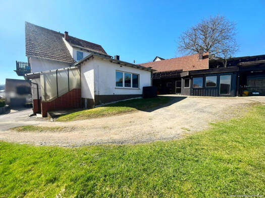 Mehrfamilienhaus zum Kauf 239.000 € 12 Zimmer 293 m² 1.292 m² Grundstück frei ab sofort Stormbruch Diemelsee 34519