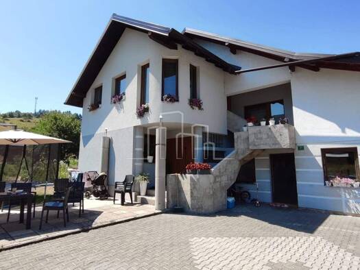 Einfamilienhaus zum Kauf 6 Zimmer 1.088 m² Grundstück Sarajevo 71000
