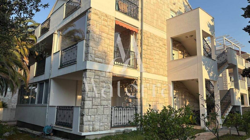 Wohnung zum Kauf 270.000 € 2 Zimmer Supetar 21400