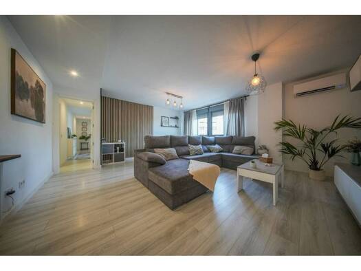 Wohnung zum Kauf 375.000 € 4 Zimmer 180 m² 1. Geschoss >Calle del Planeta Venus > Parla 28983