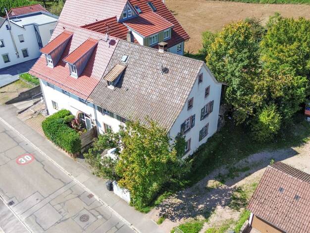 Doppelhaushälfte zum Kauf 249.000 € 7 Zimmer 160,5 m² 381 m² Grundstück Hauingen Lörrach 79541
