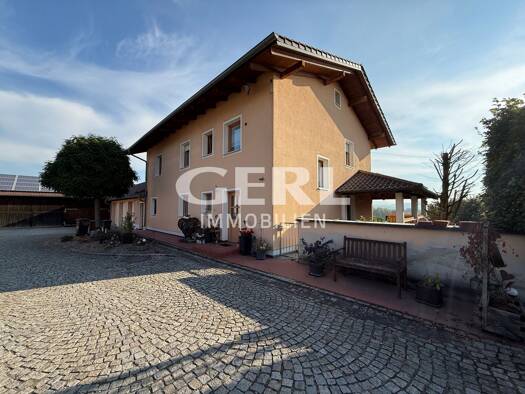 Wohnung zur Miete 850 € 3 Zimmer 121,7 m² Berghof Steinach 94377