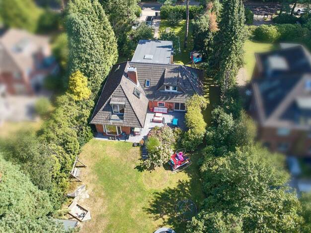 Einfamilienhaus zum Kauf provisionsfrei 1.899.000 € 10 Zimmer 298 m² 1.794 m² Grundstück Rissen Hamburg 22559