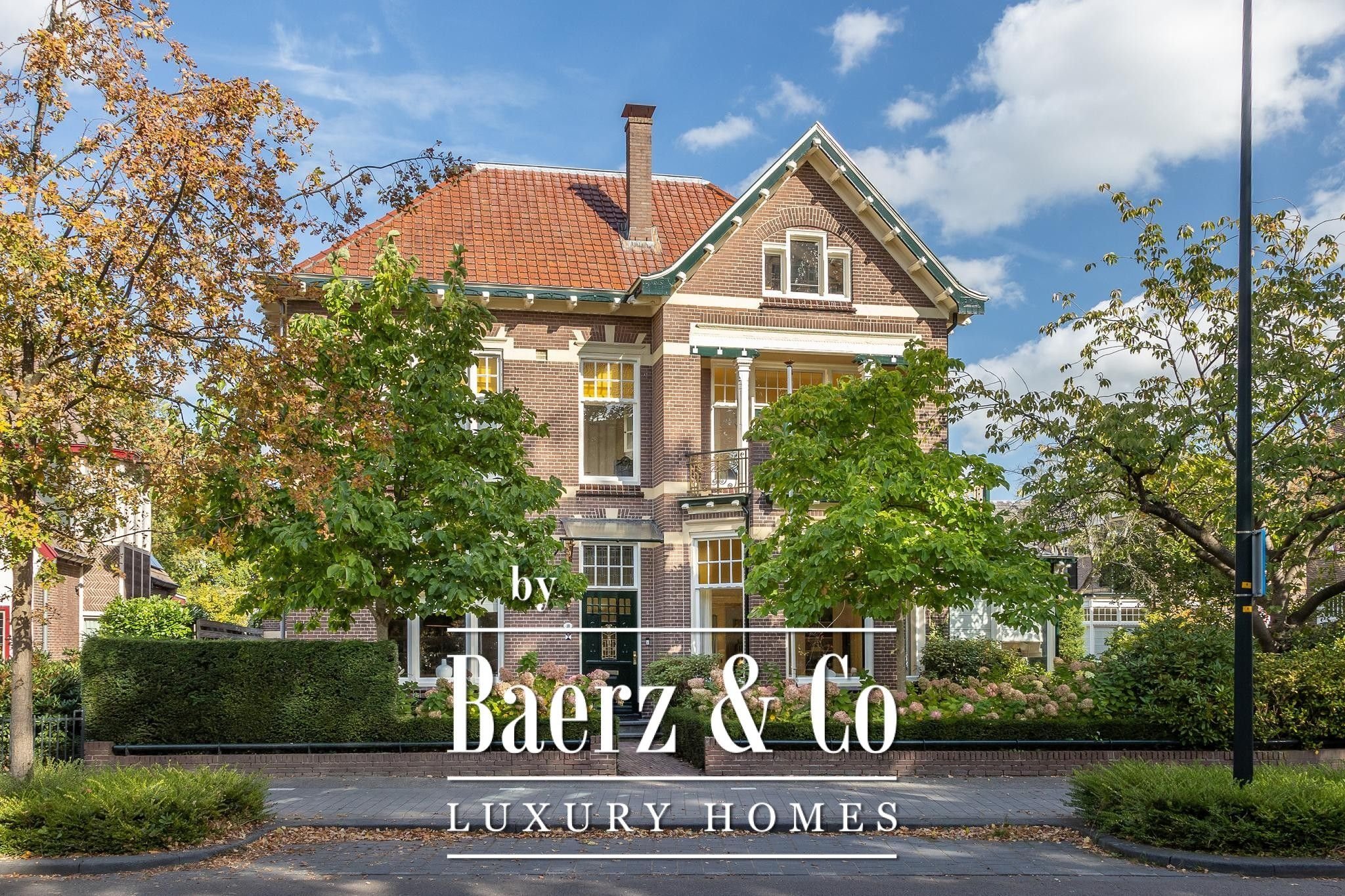 Villa zum Kauf 1.350.000 € 10 Zimmer 302 m²<br/>Wohnfläche 635 m²<br/>Grundstück regentesselaan 10 apeldoorn 7316 AD