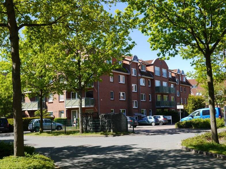 Wohnung zur Miete 628 € 2 Zimmer 51,3 m² Dachgeschoss frei ab 29.05.2025 Vogelbeerenstraße 12 Buxtehude Buxtehude 21614