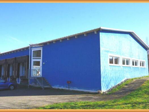 Lagerhalle zur Miete 3.800 € 625 m² Lagerfläche Zell Zell am Harmersbach 77736