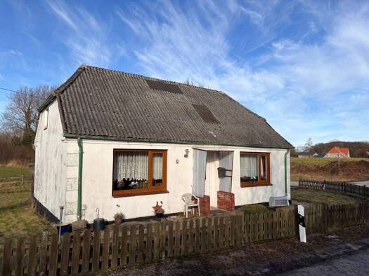 Haus zum Kauf 78.000 € 3 Zimmer 72,1 m² 804 m² Grundstück Großsolt 24991