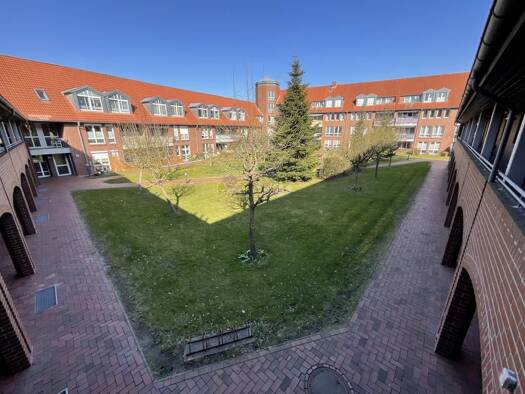 Wohnung zur Miete 329 € 2 Zimmer 49,5 m² 2. Geschoss frei ab 16.09.2026 Ölhafendamm 6 A Heppens Wilhelmshaven 26384