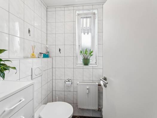Studio zur Miete 795 € 3 Zimmer 87 m² 1. Geschoss frei ab 01.12.2025 Feuchtwangen 91555