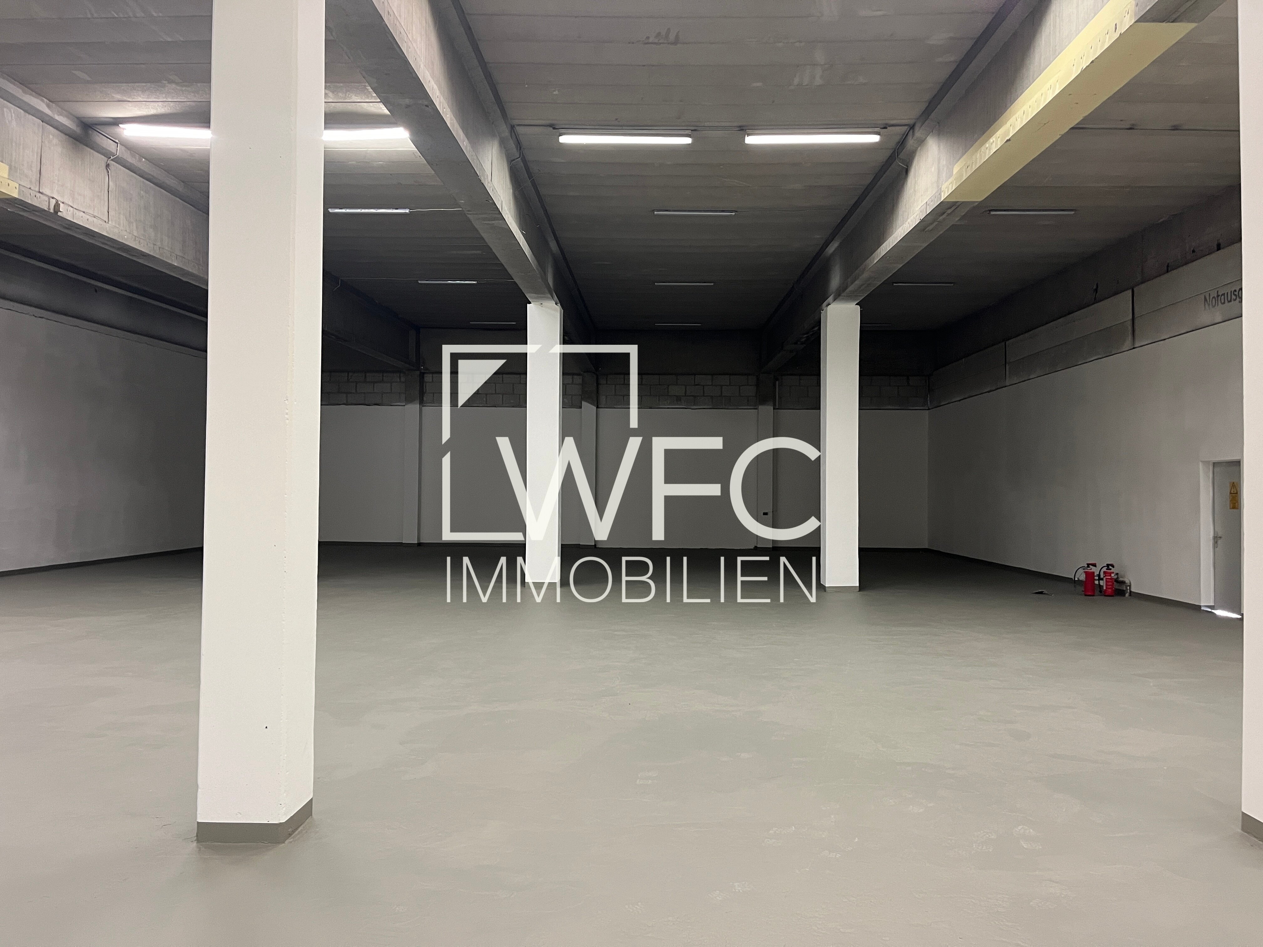 Lagerhalle zur Miete 15.000 € 1.200 m²<br/>Lagerfläche ab 1.250 m²<br/>Teilbarkeit Land in Sonne München 80686