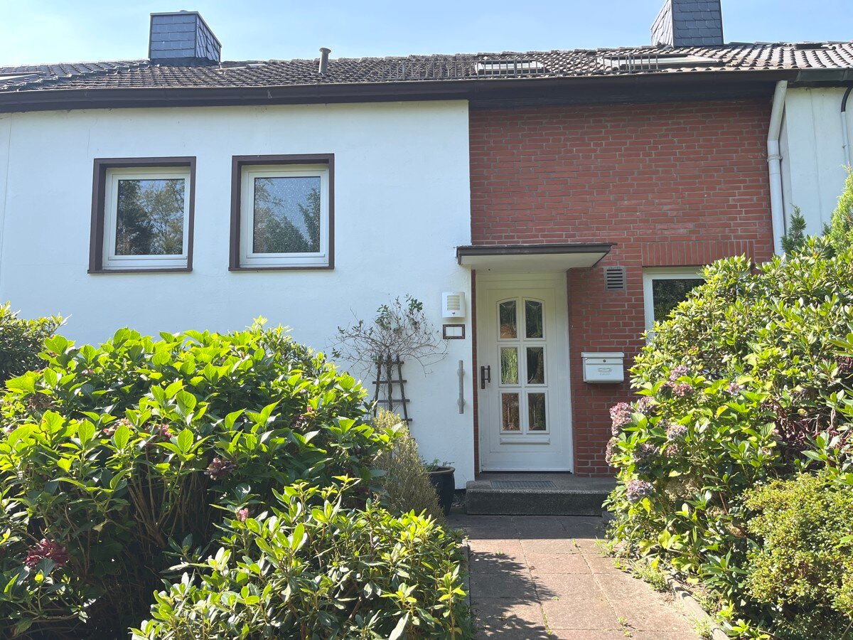 Reihenmittelhaus zum Kauf 249.000 € 5 Zimmer 91 m²<br/>Wohnfläche 240 m²<br/>Grundstück Schönebeck Bremen / Schönebeck 28757